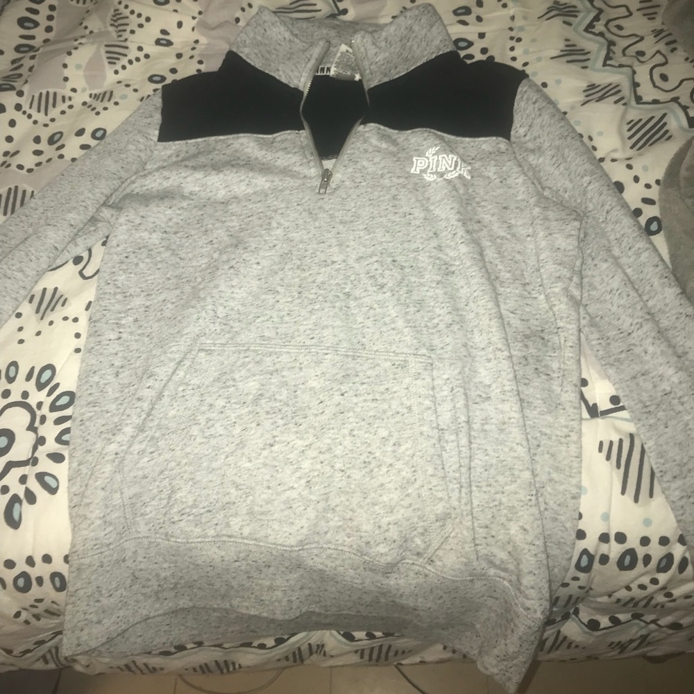 VS Pink sweatshirt